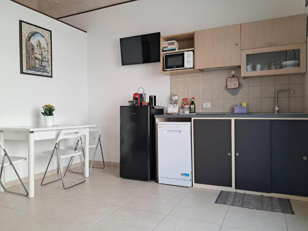 sylvia home trapani pantry (1)